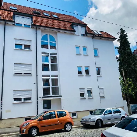 Exklusiv Moeblierte In Besten Lage * Štutgart
