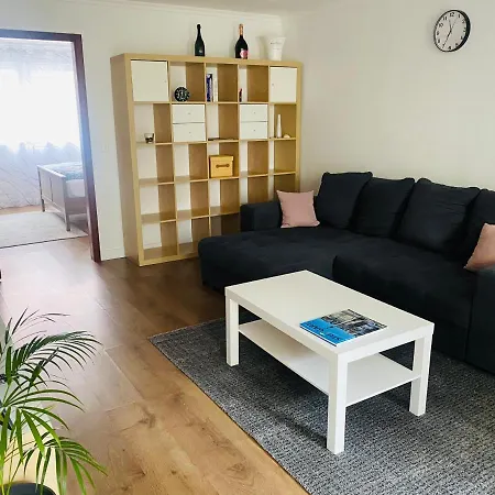 Exklusiv Moeblierte In Besten Lage Štutgart