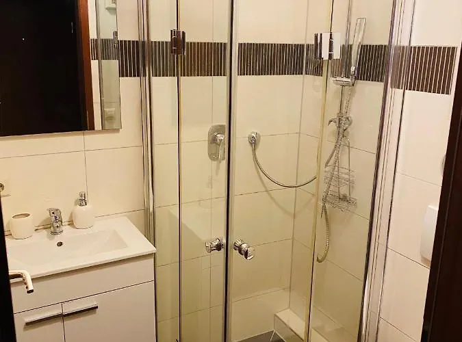 Exklusiv Moeblierte In Besten Lage Stuttgart