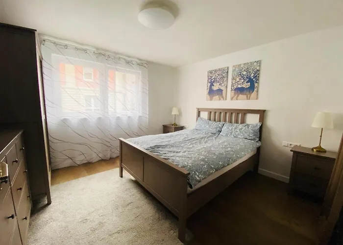 Exklusiv Moeblierte In Besten Lage *