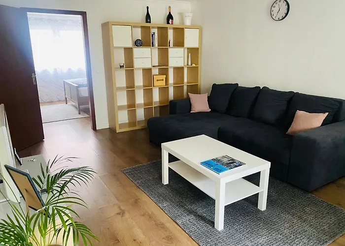 Exklusiv Moeblierte In Besten Lage Stuttgart